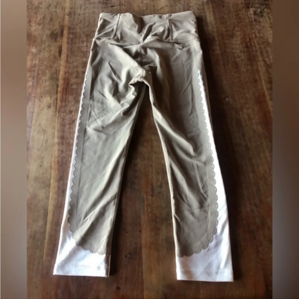 Athleta Leggings Quail Scallop Elation Powervita
